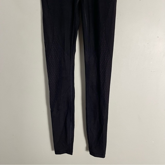 Lululemon Mapped Out High-Rise Tight 28" Black / Marvel size 4 yoga stretch gym - Picture 10 of 12